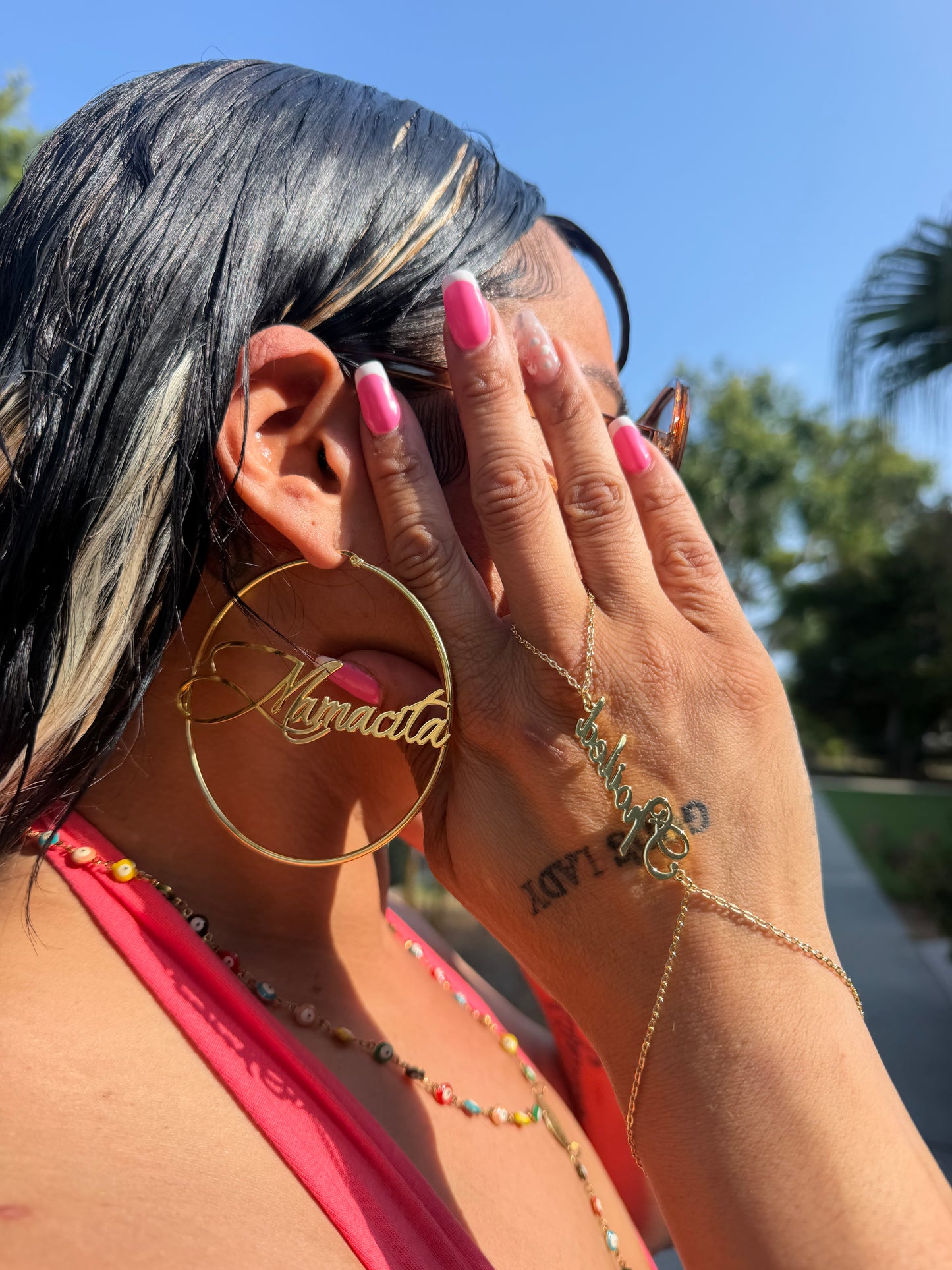 Personalized Handchain