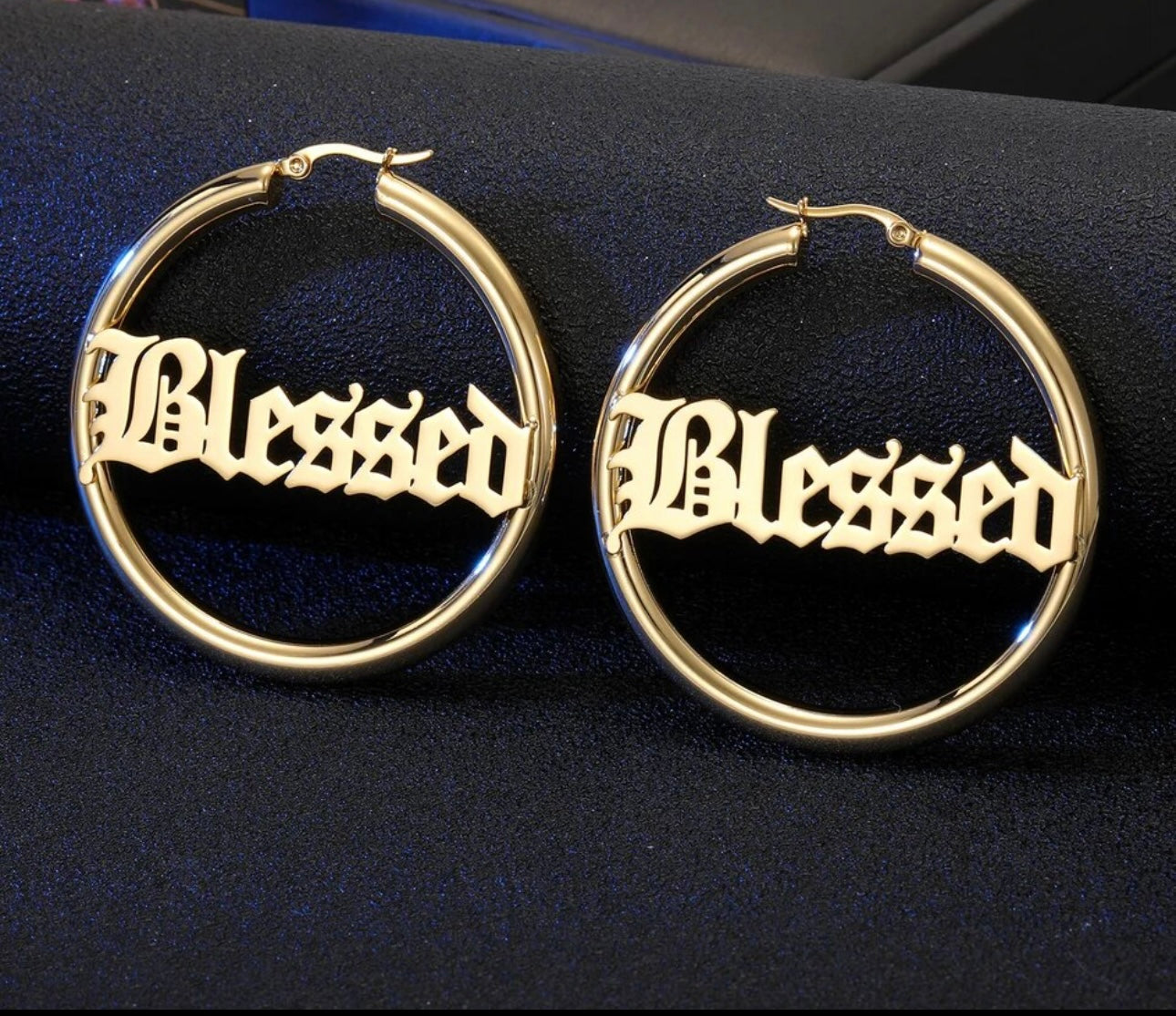 Personalize Classic hoop earrings